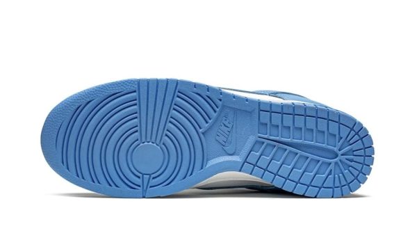 Nike SB Dunk Low University Blue UNC - Image 4